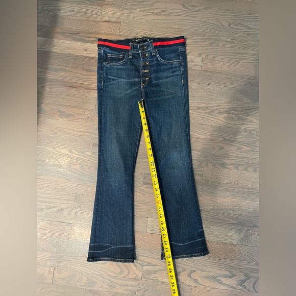 Veronica Beard Jeans Carolyn 10” Baby Boot Crop Jeans - Picture 7 of 8